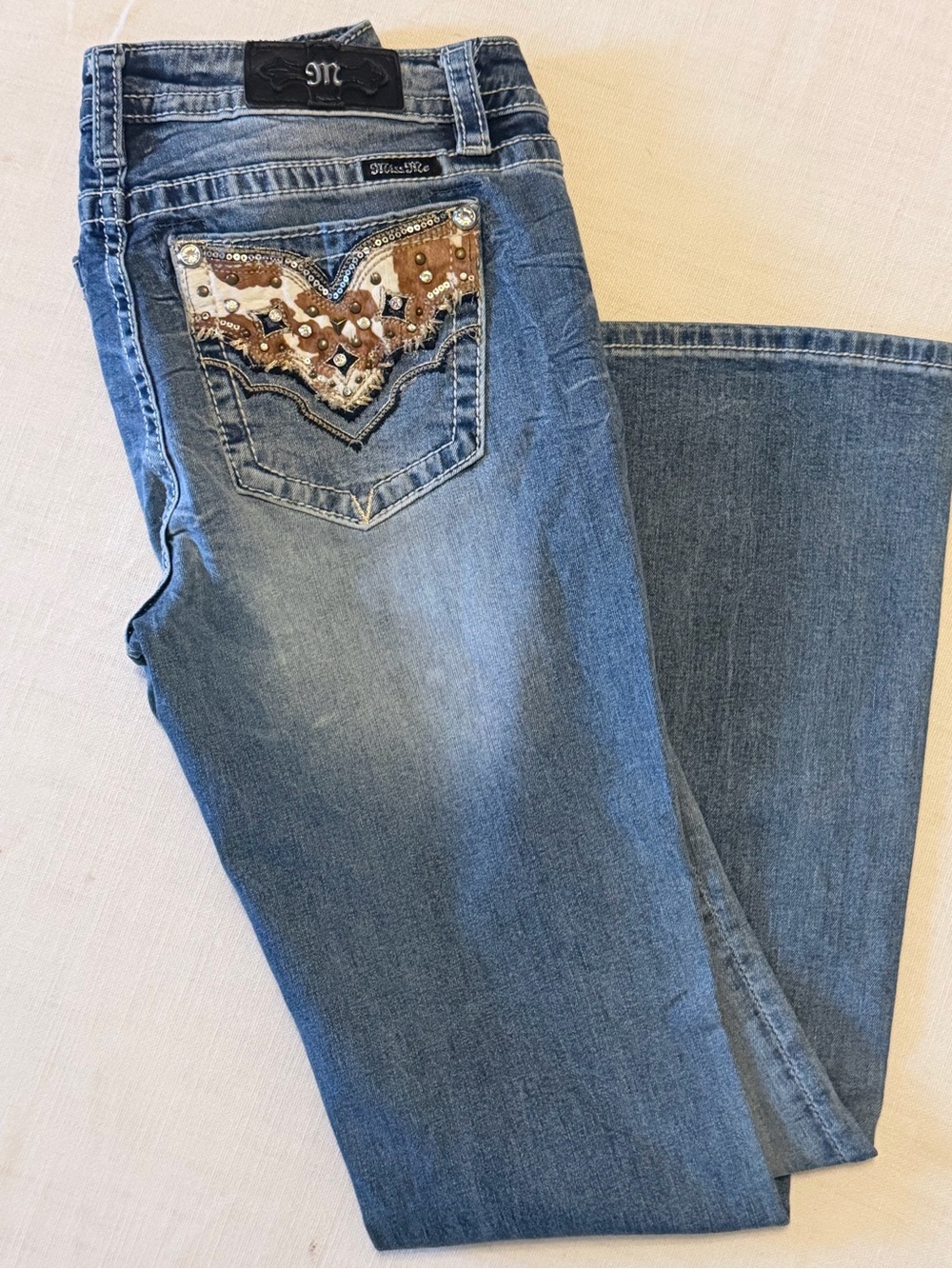 Miss Me Women's Blue Boot Cut Jeans with cowhide pockets. Sz 32 w 34 inseam